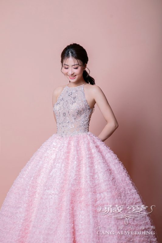 2022 藏愛初夏禮服新品推薦！14款浪漫和清新，一次綻放你的美