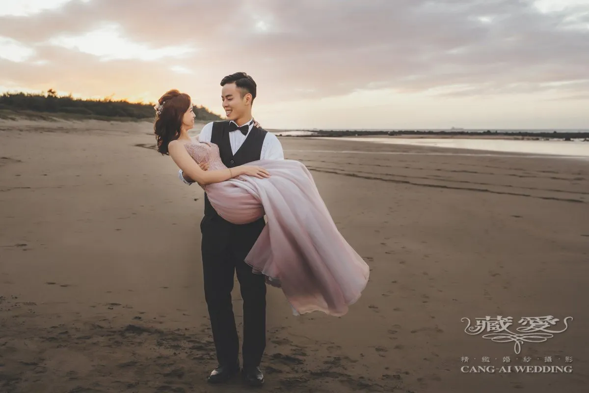 拍婚照前必看！精選11種婚紗照姿勢懶人包  