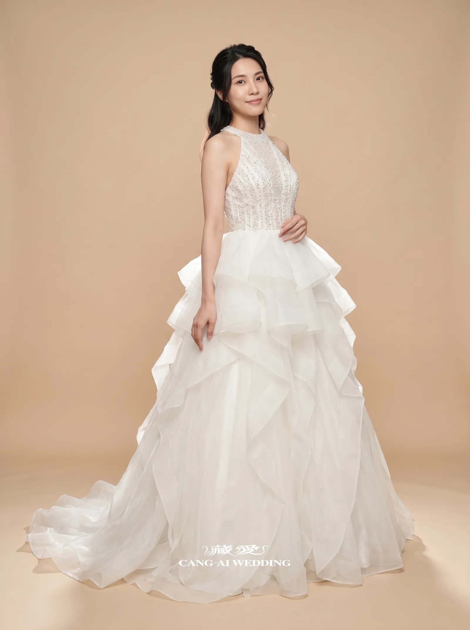 N192象牙白婚紗，正面全身