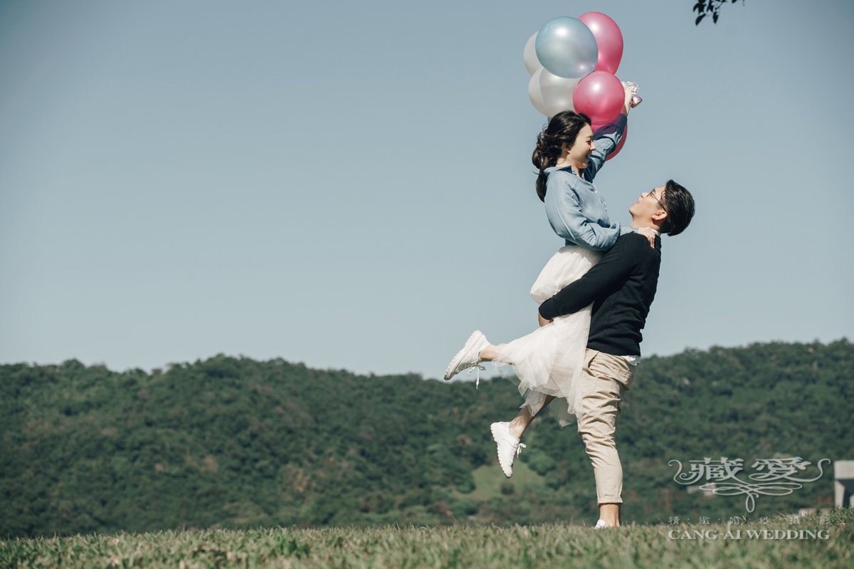 拍婚照前必看！精選11種婚紗照姿勢懶人包  