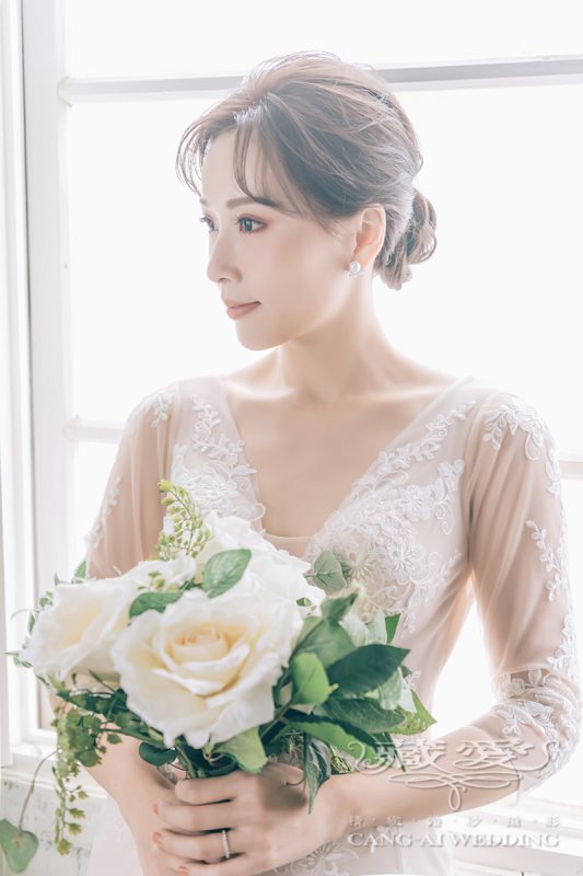 婚禮新娘髮型 優雅中分婚禮髮型