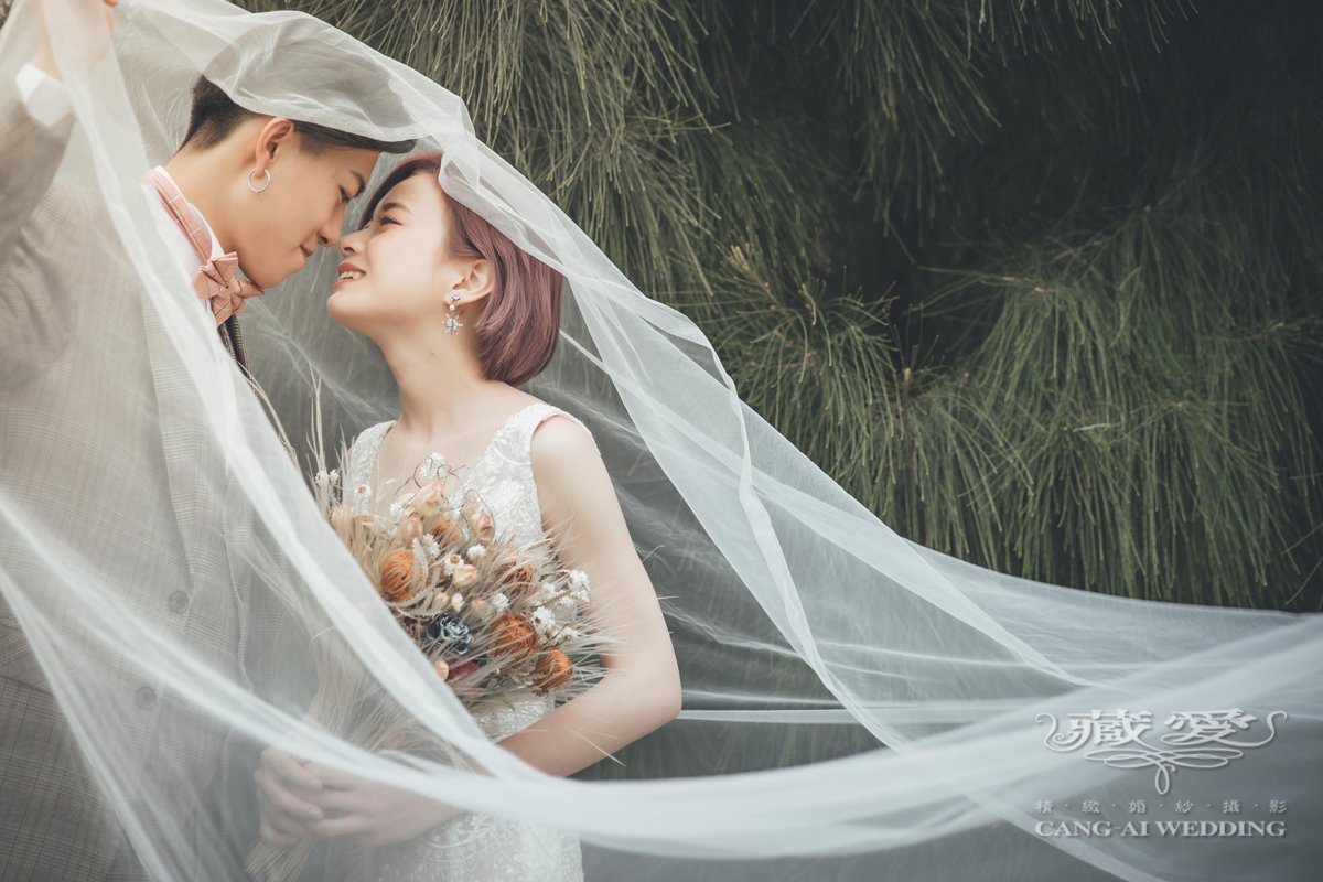 拍婚照前必看！精選11種婚紗照姿勢懶人包  