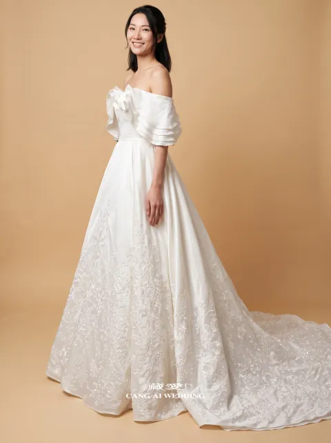 婚紗 070象牙白婚紗，正面全身