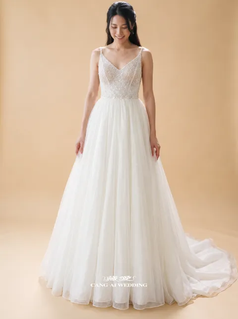 TW N423象牙白婚紗，正面全身