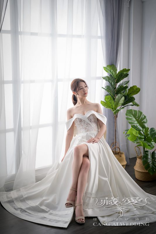 2022 藏愛初夏禮服新品推薦！14款浪漫和清新，一次綻放你的美