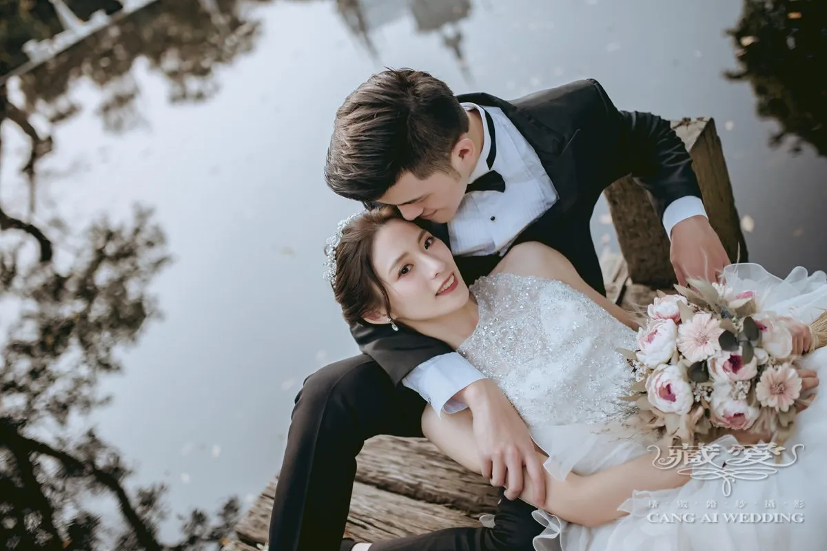 拍婚照前必看！精選11種婚紗照姿勢懶人包  
