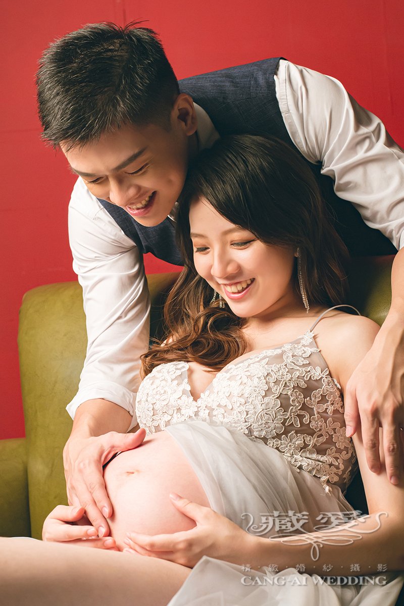 藏愛婚紗-一個人承載著兩個人的心跳與生命，溫柔且堅強著｜孕婦照｜孕婦寫真