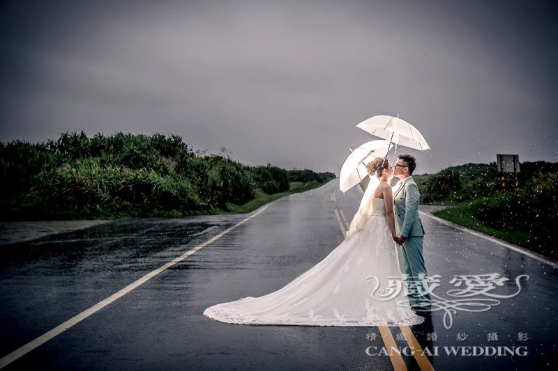 拍婚紗遇到下雨天怎麼辦? 藏愛婚紗 雨中婚紗