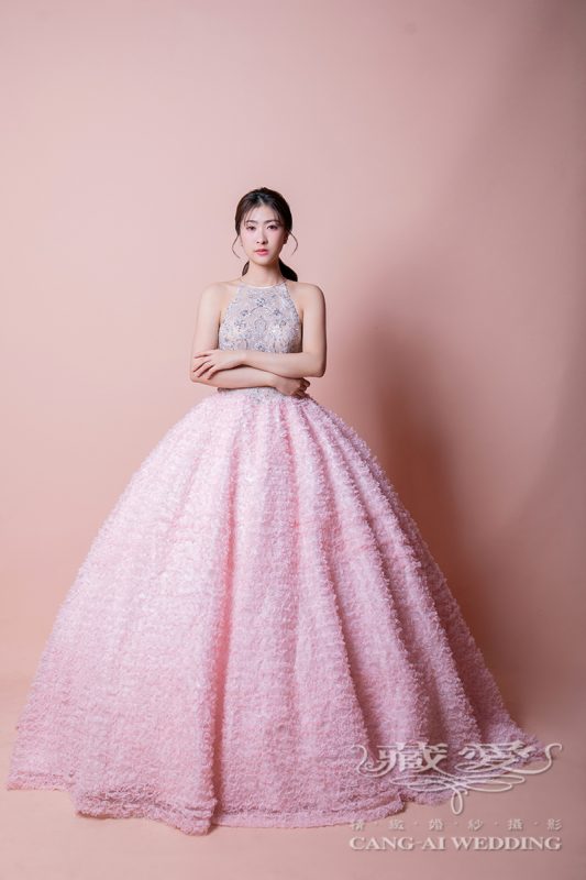 2022 藏愛初夏禮服新品推薦！14款浪漫和清新，一次綻放你的美