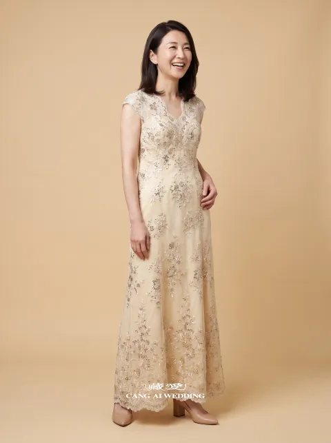 媽媽禮服 M321香檳色媽媽禮服，正面全身