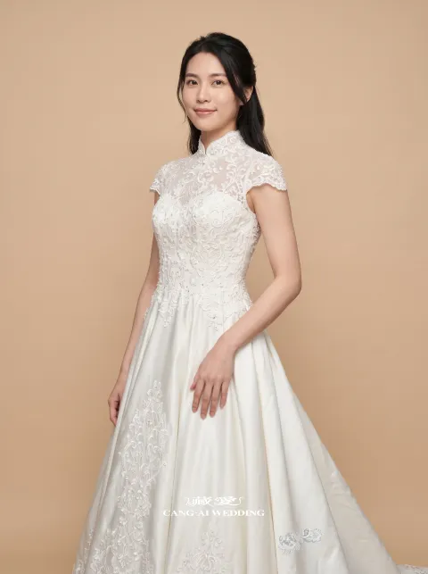 N49象牙白婚紗，正面近拍