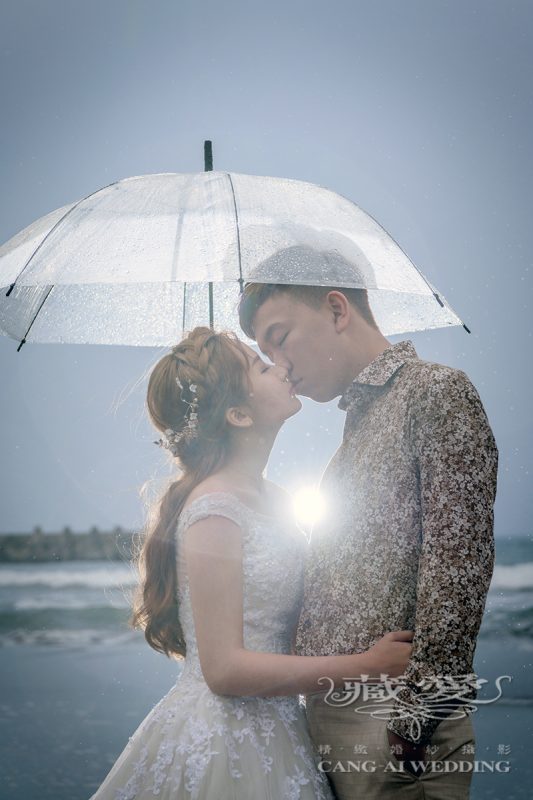 拍婚紗遇到下雨天怎麼辦? 藏愛婚紗 雨中婚紗