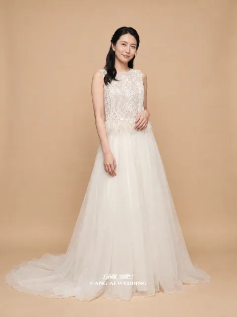 023-N159-TP象牙白婚紗，正面全身