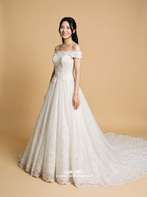 白紗 N23象牙白婚紗，正面全身