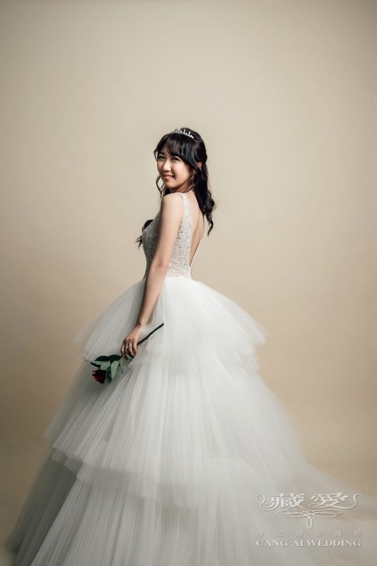 2022 藏愛初夏禮服新品推薦！14款浪漫和清新，一次綻放你的美