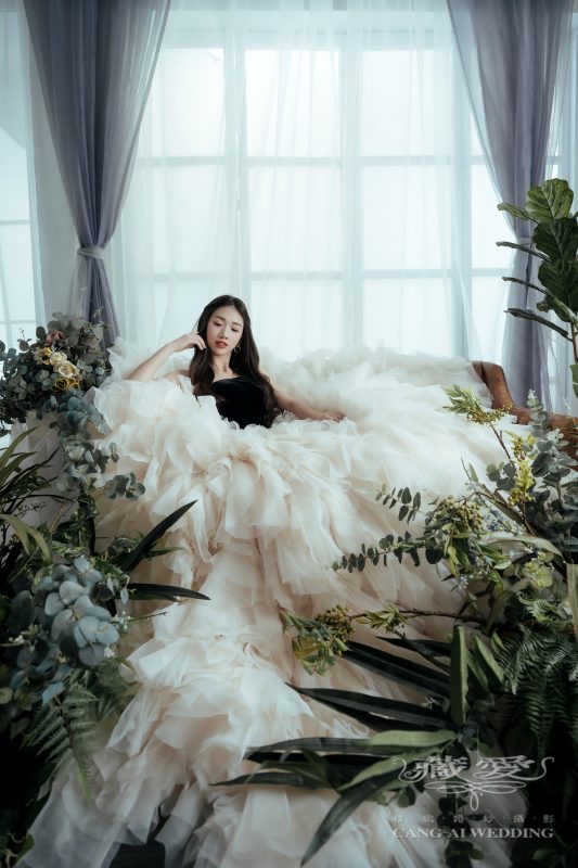 2022 藏愛初夏禮服新品推薦！14款浪漫和清新，一次綻放你的美