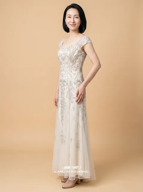 媽媽禮服 M410香檳色與銀灰色媽媽禮服，正面全身