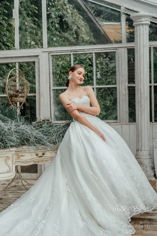 2024最新禮服款式!找到屬於妳的女神級婚紗!