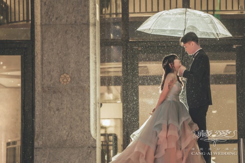 拍婚紗遇到下雨天怎麼辦? 藏愛婚紗 雨中婚紗