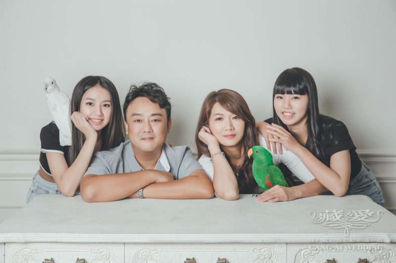 與寵物一起拍婚紗 全家福攝影新趨勢 全家福拍攝技巧 