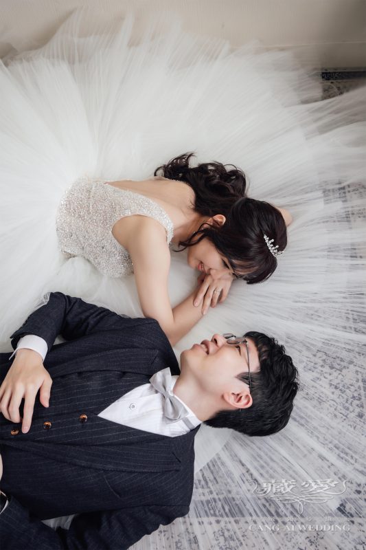韓系婚紗 白底 白紗 西裝